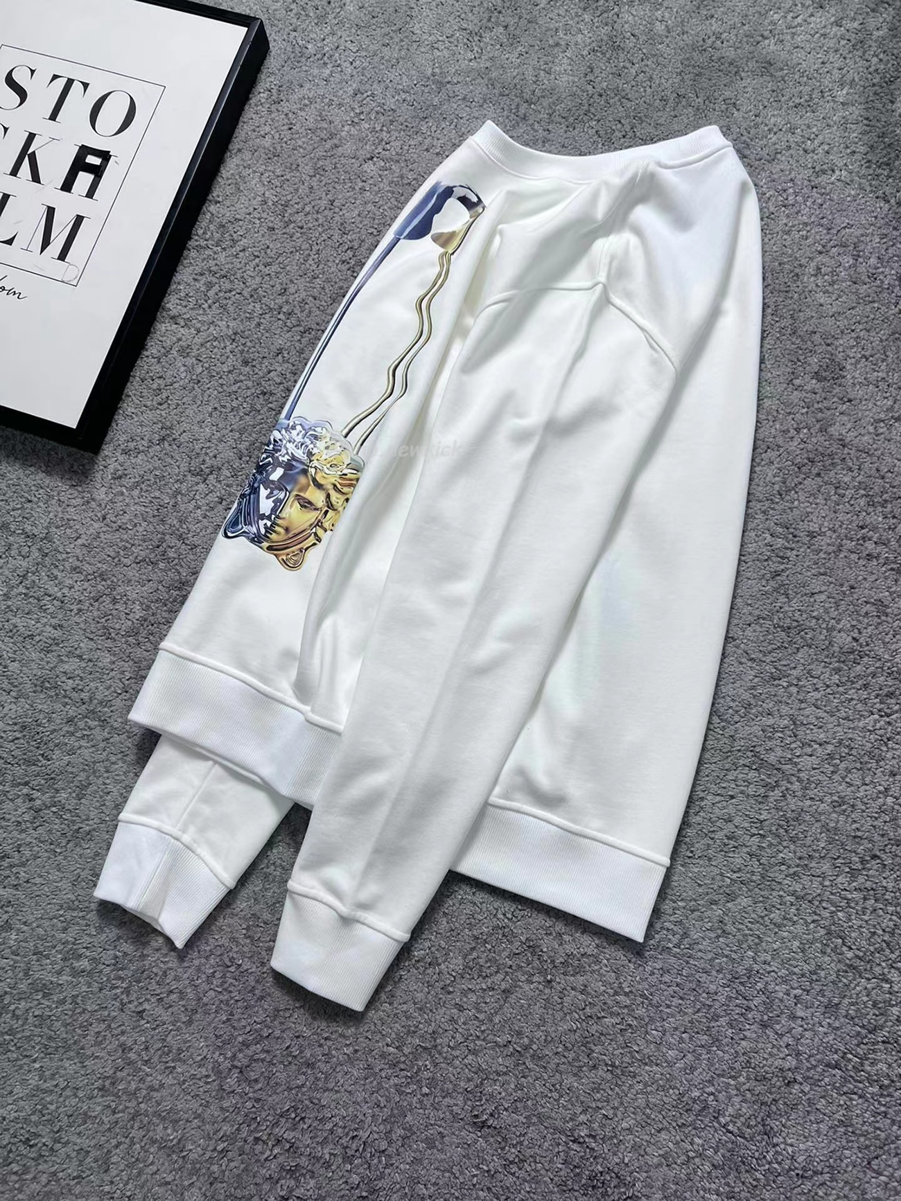 Versace Pattern Medusa Logo Printed Cotton T Shirt (16) - www.newkick.vip